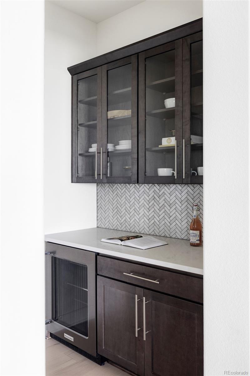 6638 S White Crow Court Aurora CO 80016