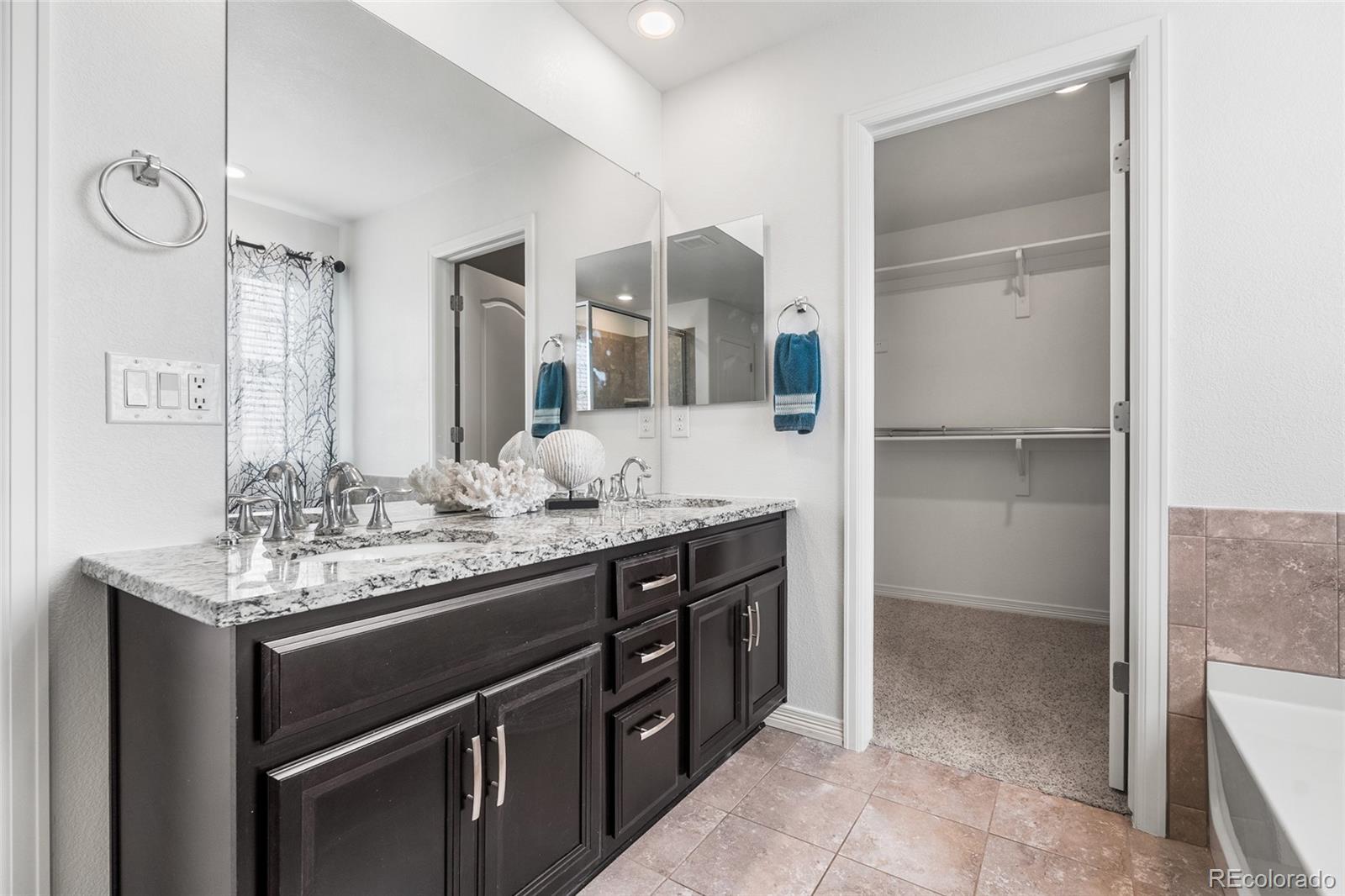 3110 S Nepal Way Aurora CO 80013