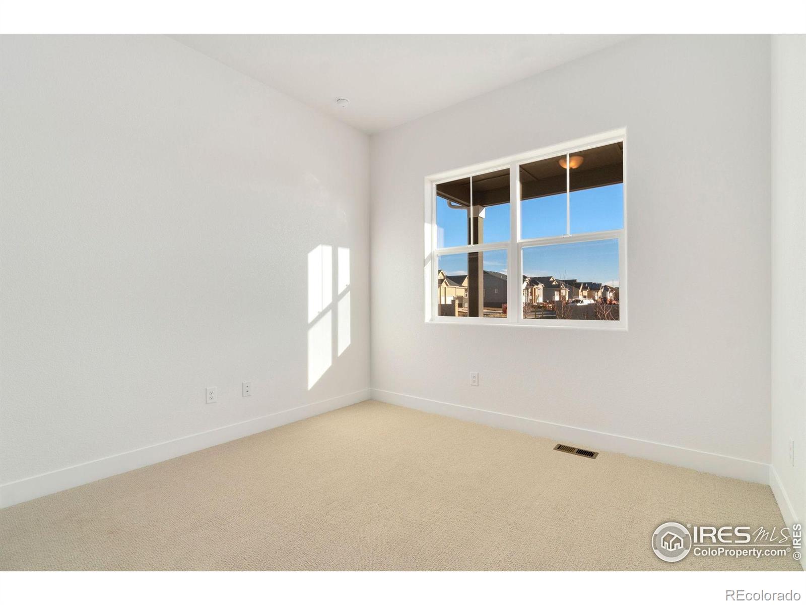 23835 E River Front Drive Aurora CO 80019