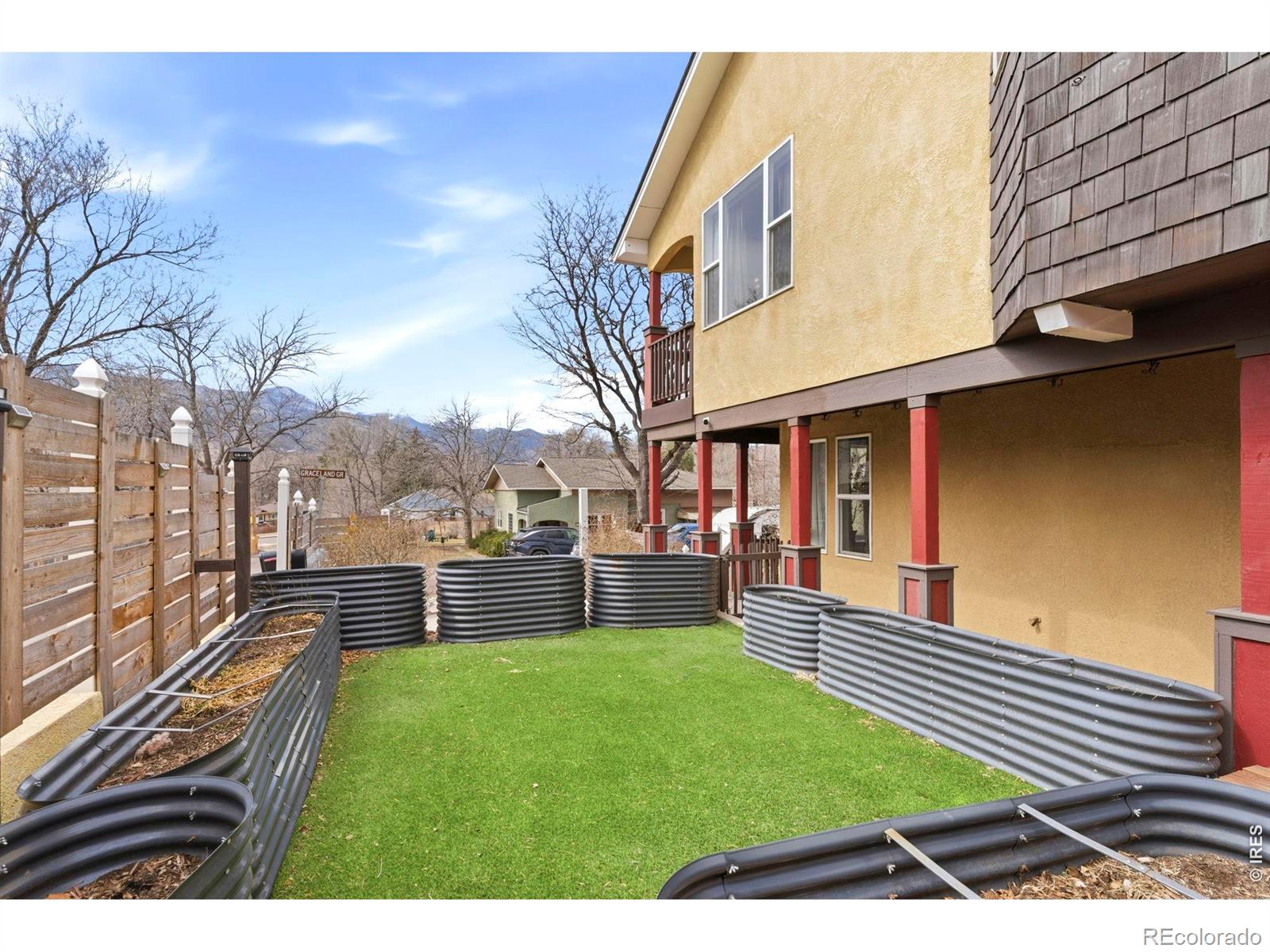321 Graceland Grove Colorado Springs CO 80904