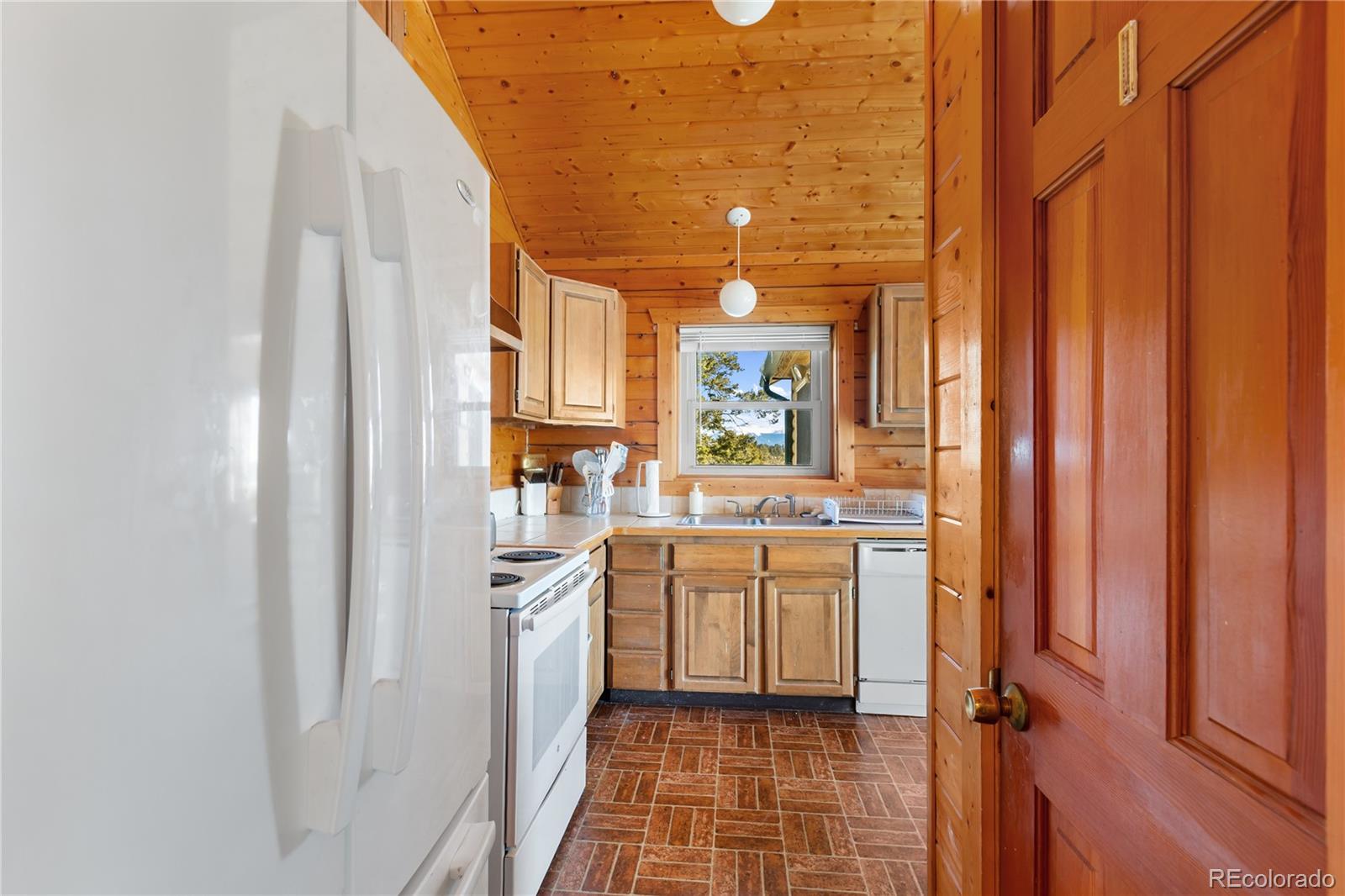 730 Cheyenne Creek Lake George CO 80827