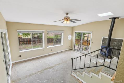 926 S Robb Way Lakewood CO 80226