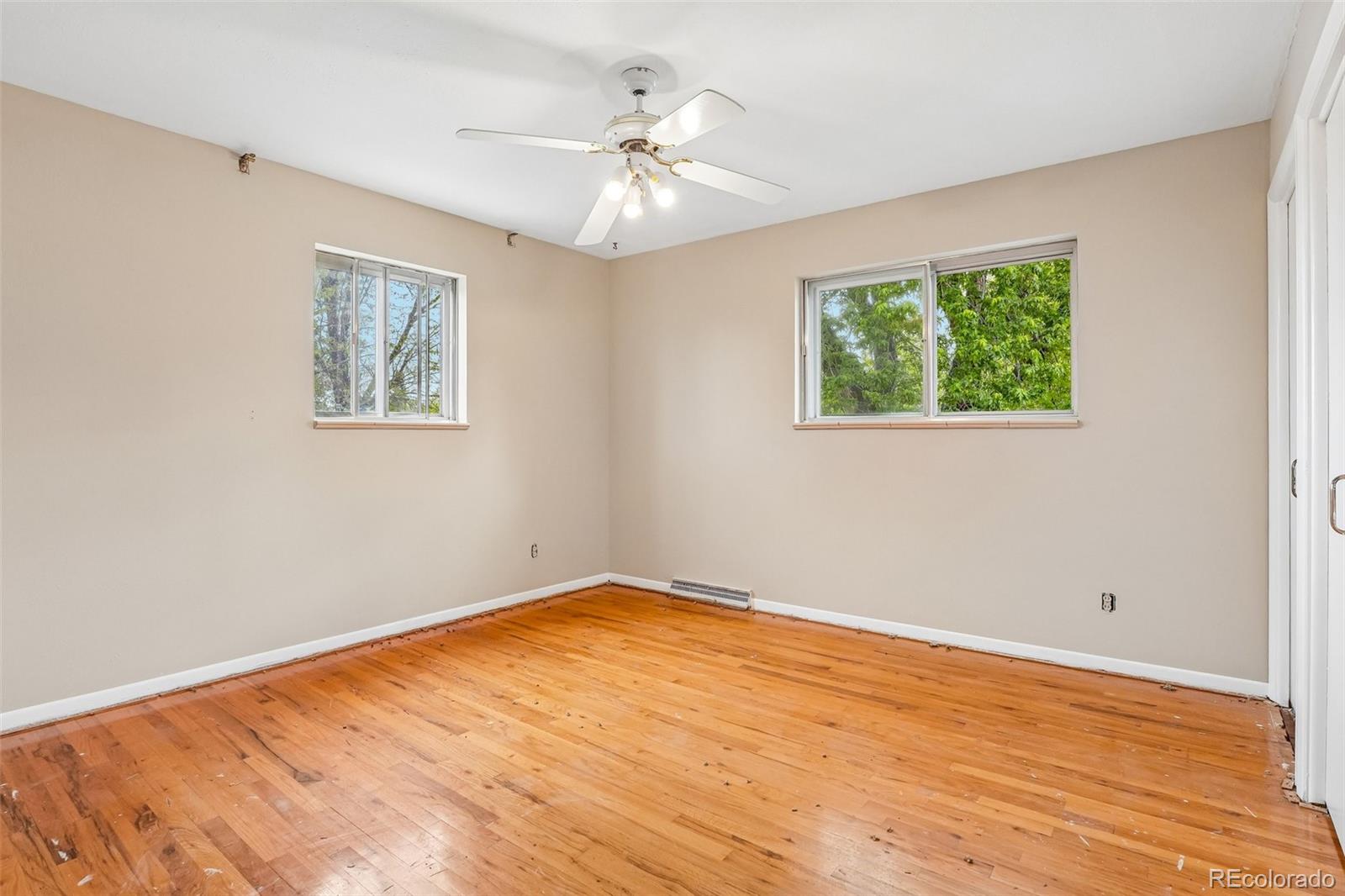 926 S Robb Way Lakewood CO 80226