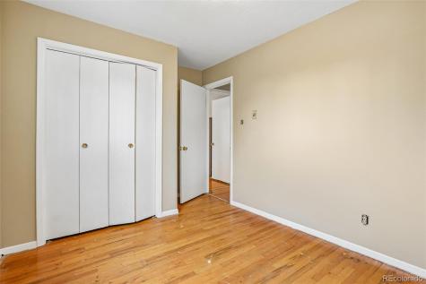 926 S Robb Way Lakewood CO 80226