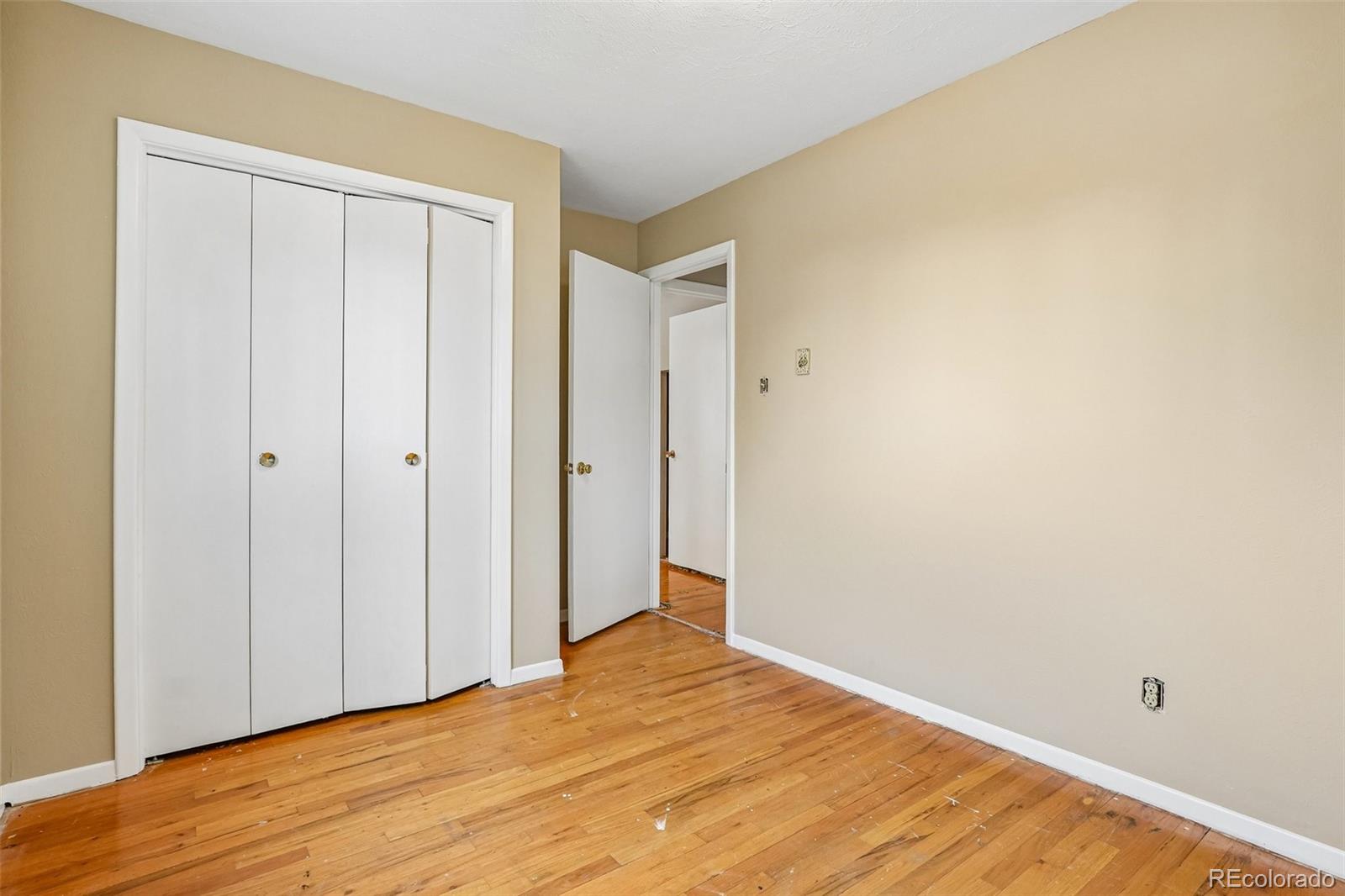 926 S Robb Way Lakewood CO 80226