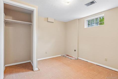 926 S Robb Way Lakewood CO 80226