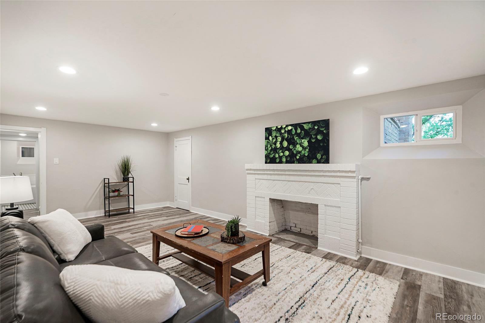 725 Monaco Parkway Denver CO 80220