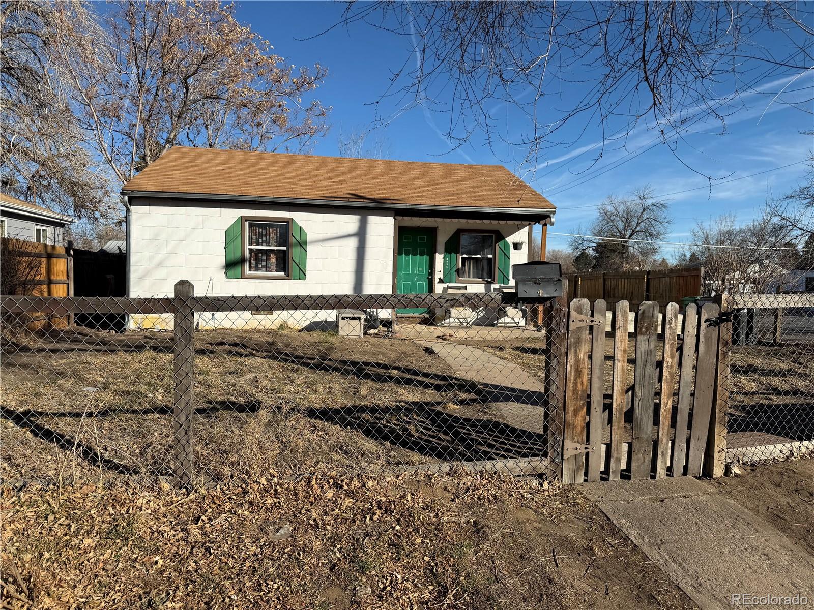 2096 S Lowell Boulevard Denver CO 80219