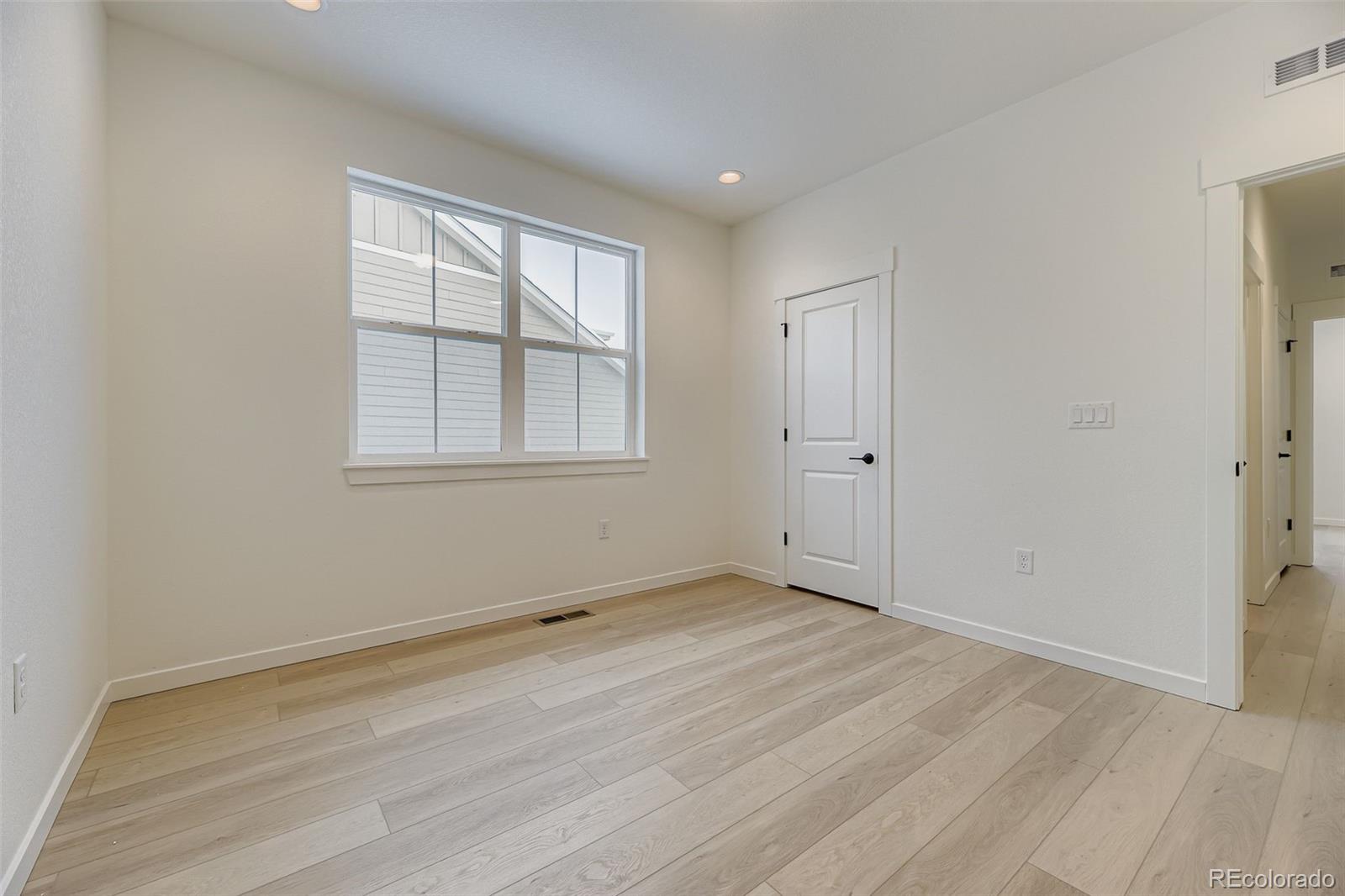 8895 S Riviera Way Aurora CO 80016