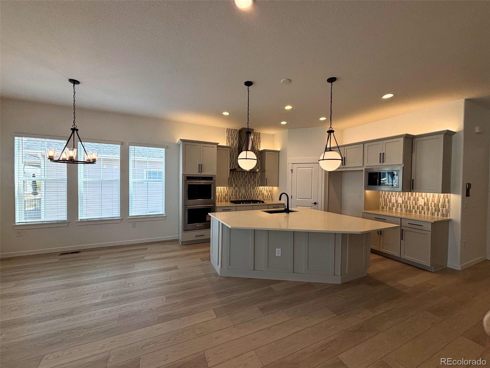 8895 S Riviera Way Aurora CO 80016