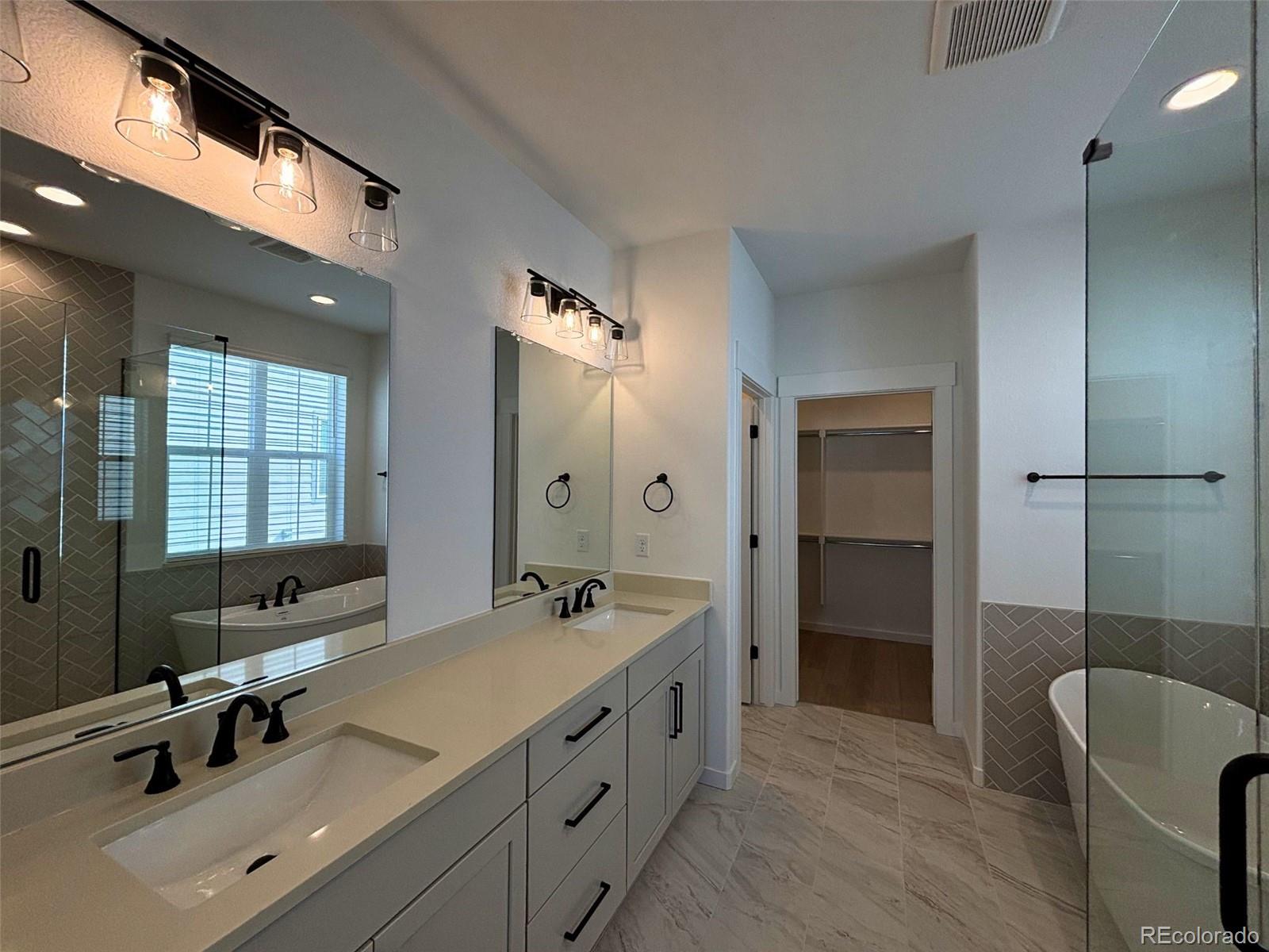 8895 S Riviera Way Aurora CO 80016