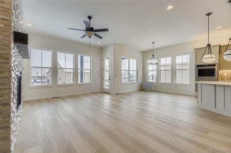 8895 S Riviera Way Aurora CO 80016