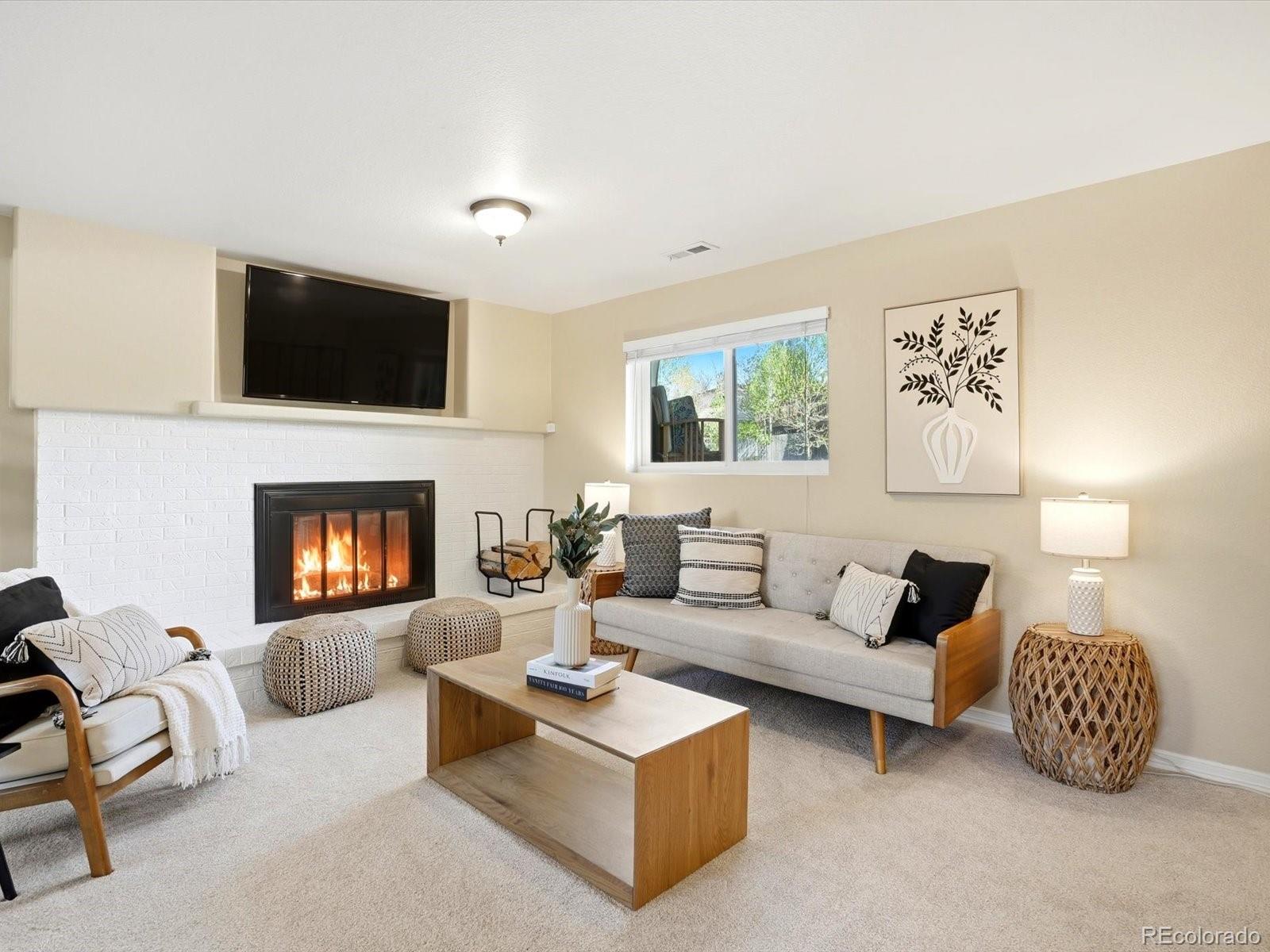 8693 E Saratoga Place Denver CO 80237