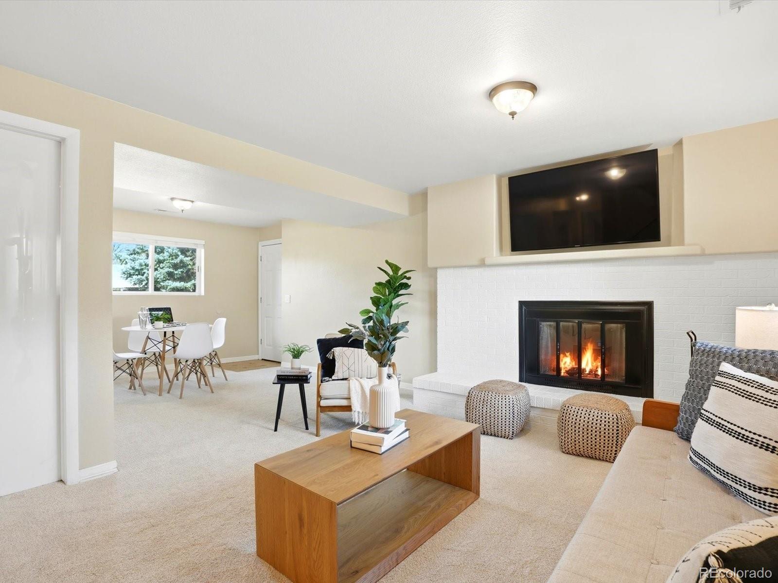 8693 E Saratoga Place Denver CO 80237