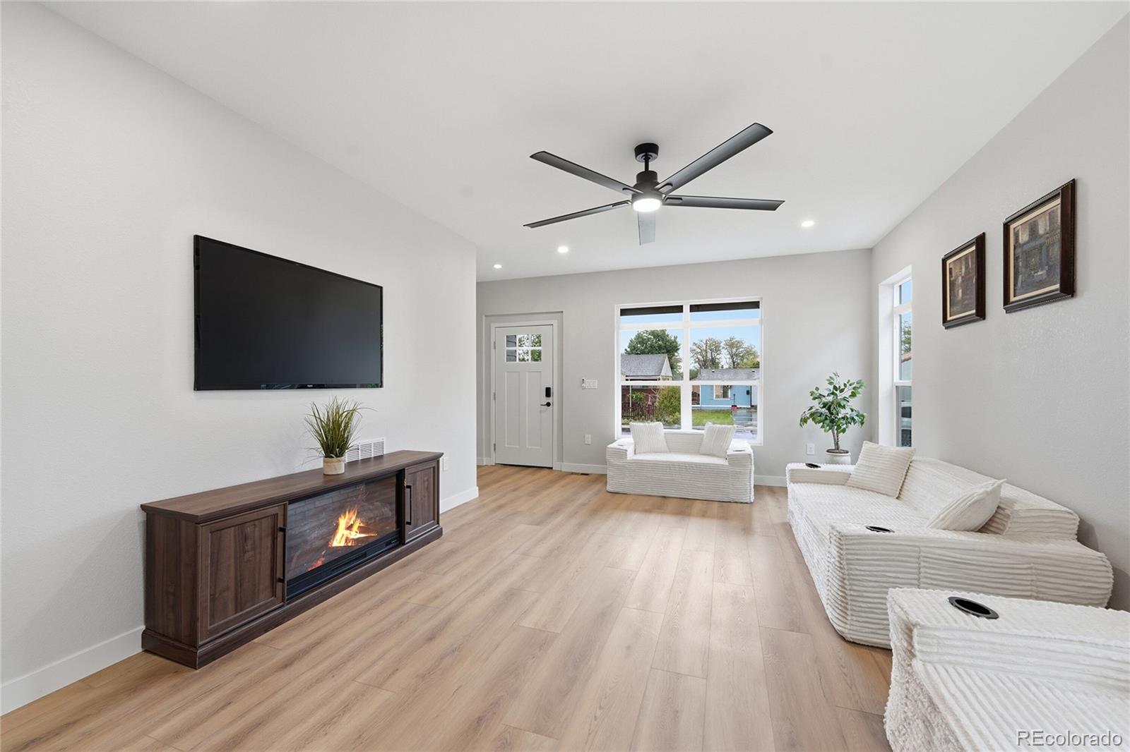 369 S Dale Court Denver CO 80219