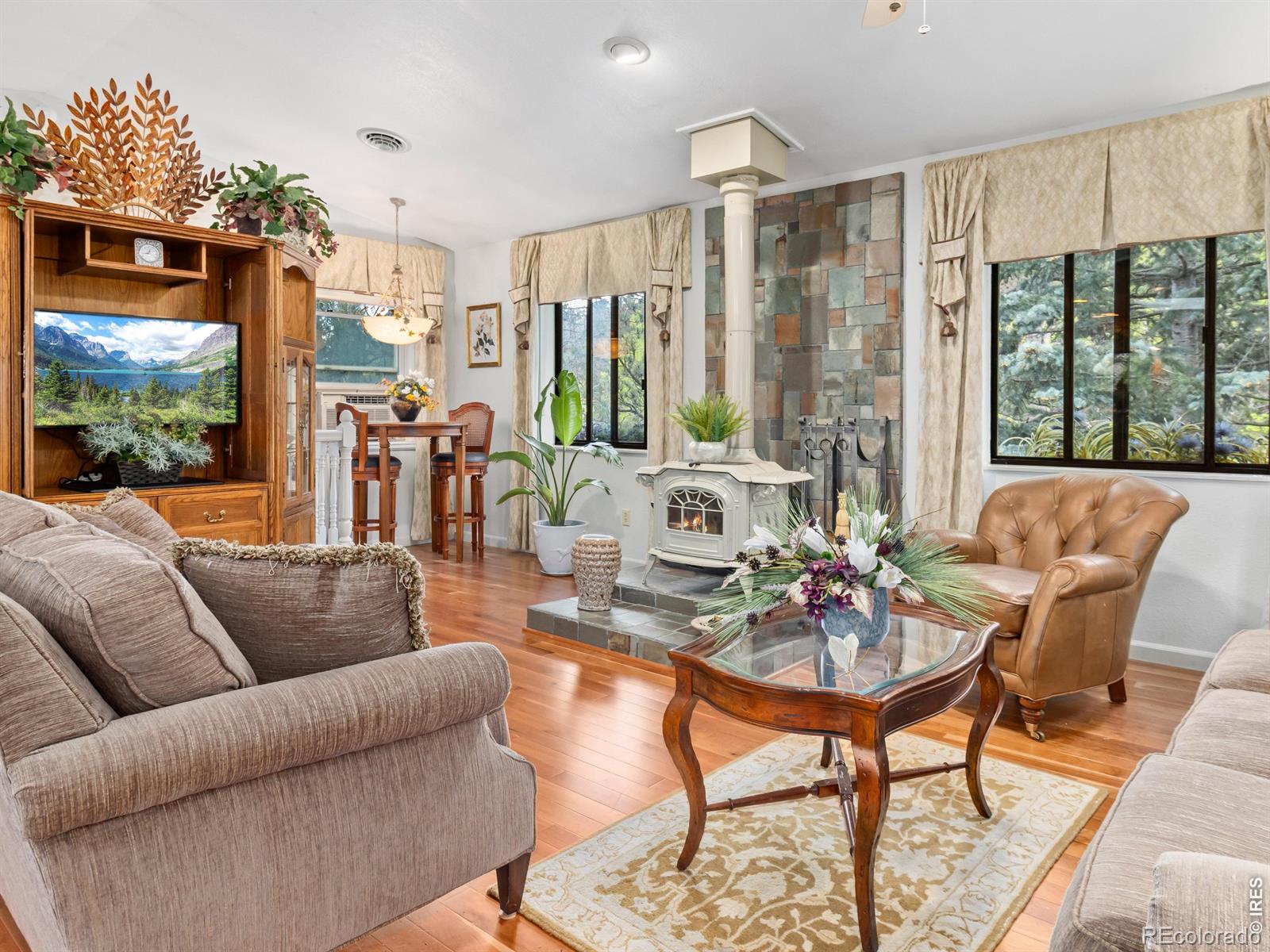 189 Fishermans Lane Glen Haven CO 80532