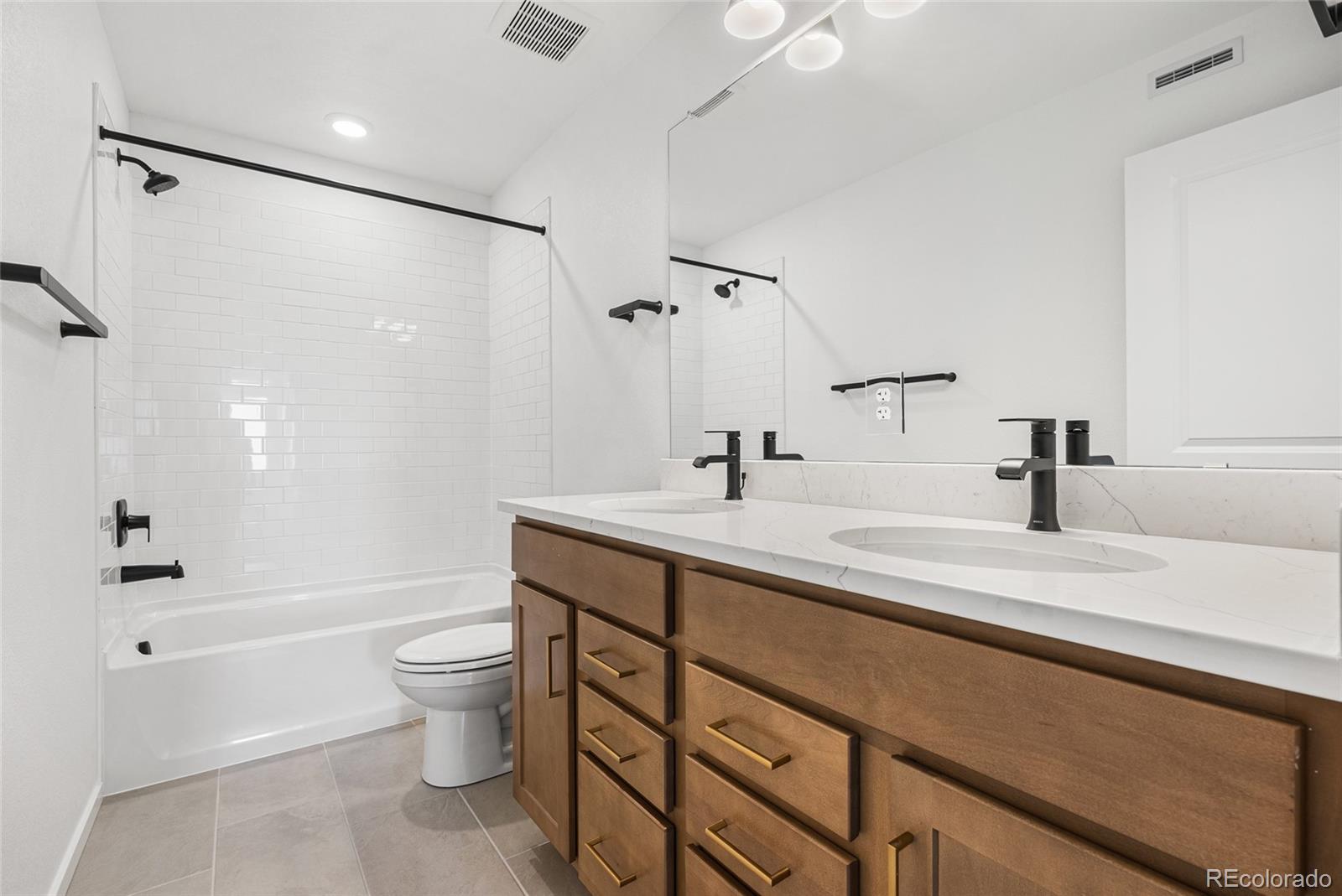 2157 S Jackson Gap Street Aurora CO 80018