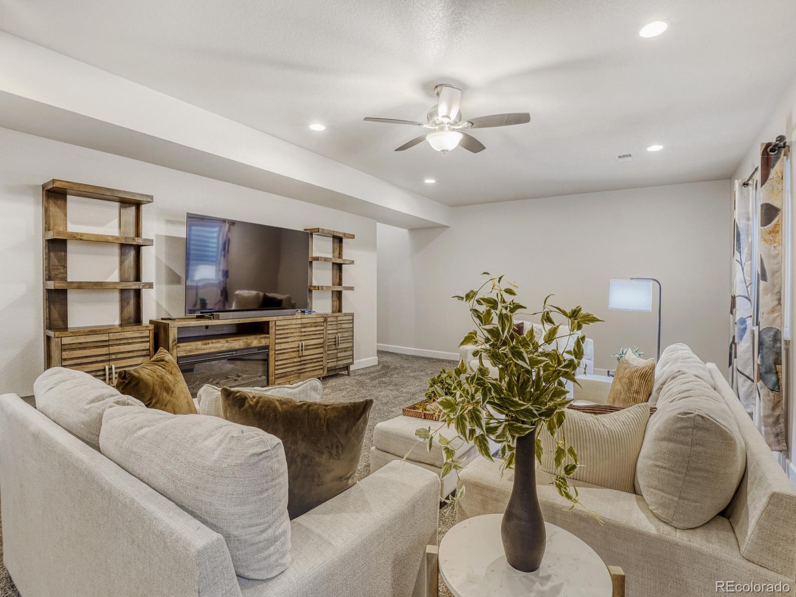 22692 E Narrowleaf Circle Aurora CO 80016