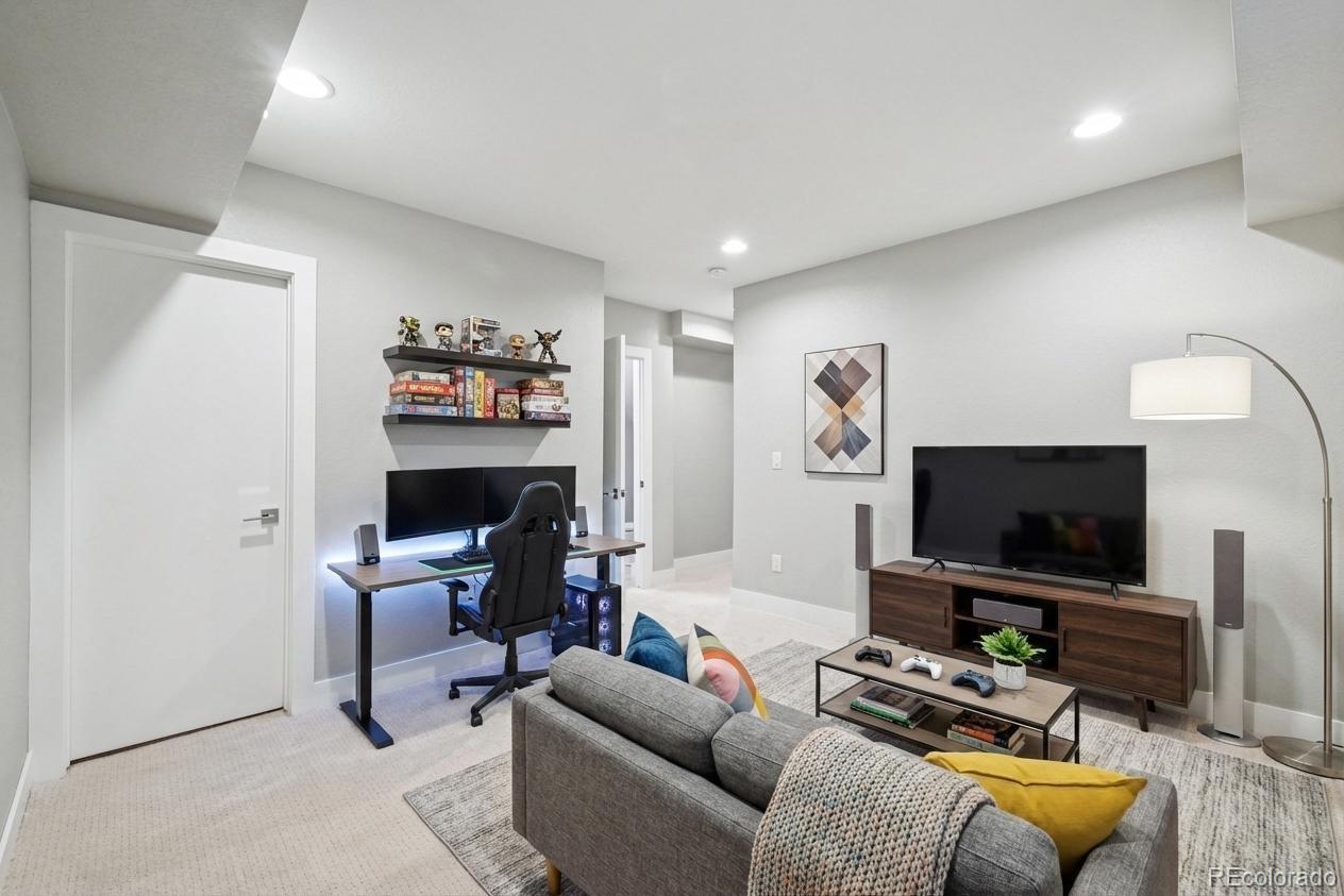 558 Madison Street Denver CO 80206