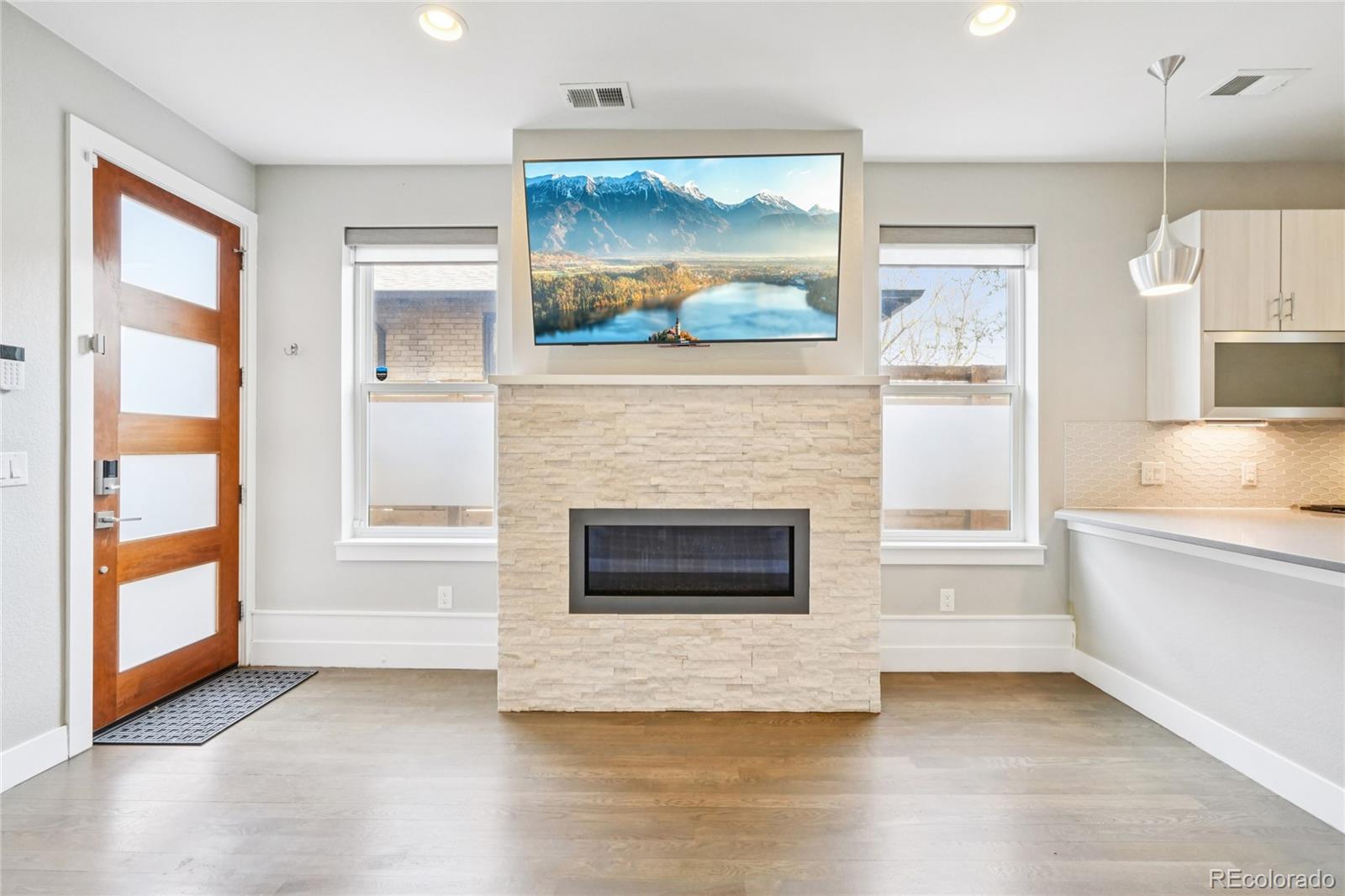 558 Madison Street Denver CO 80206