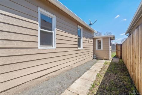 4636 Leaf Court Denver CO 80216