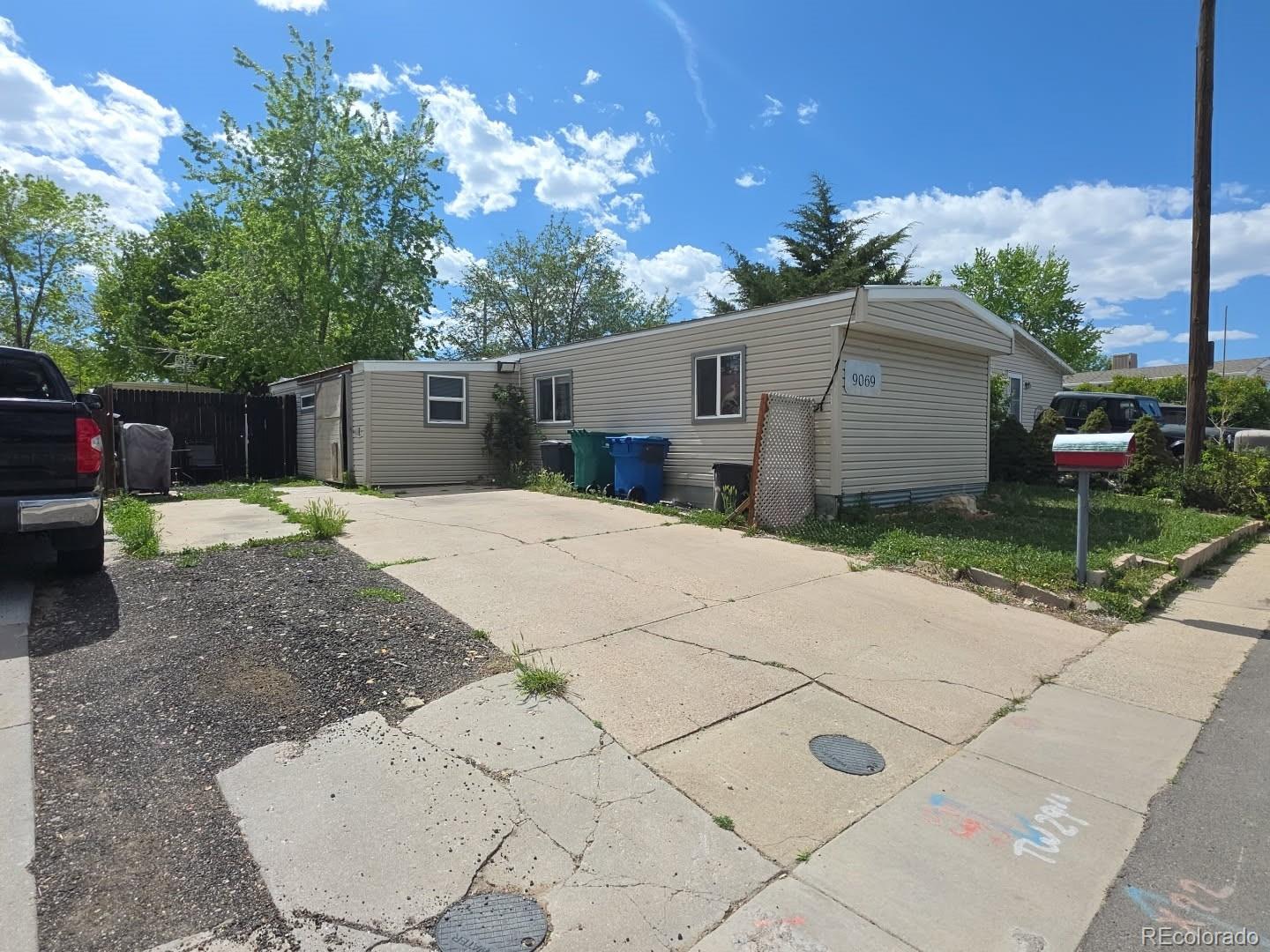 9069 Mandel Street Denver CO 80260