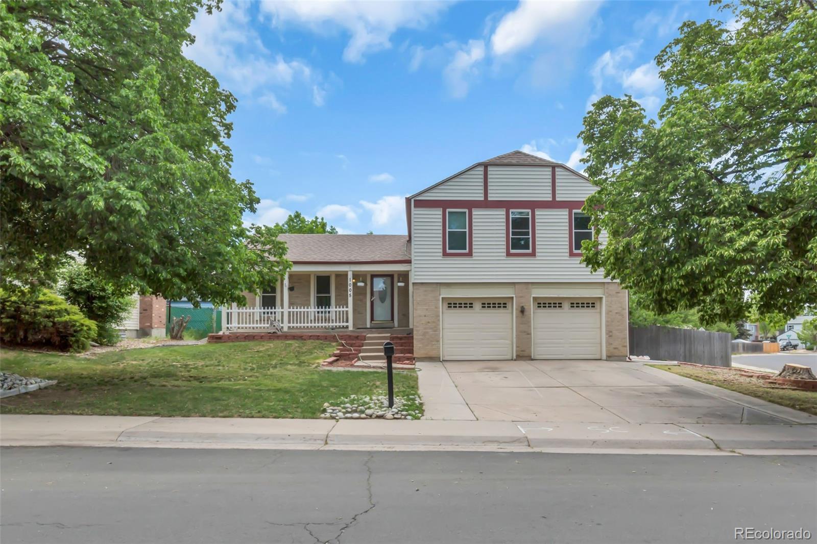 1005 S Lewiston Way Aurora CO 80017