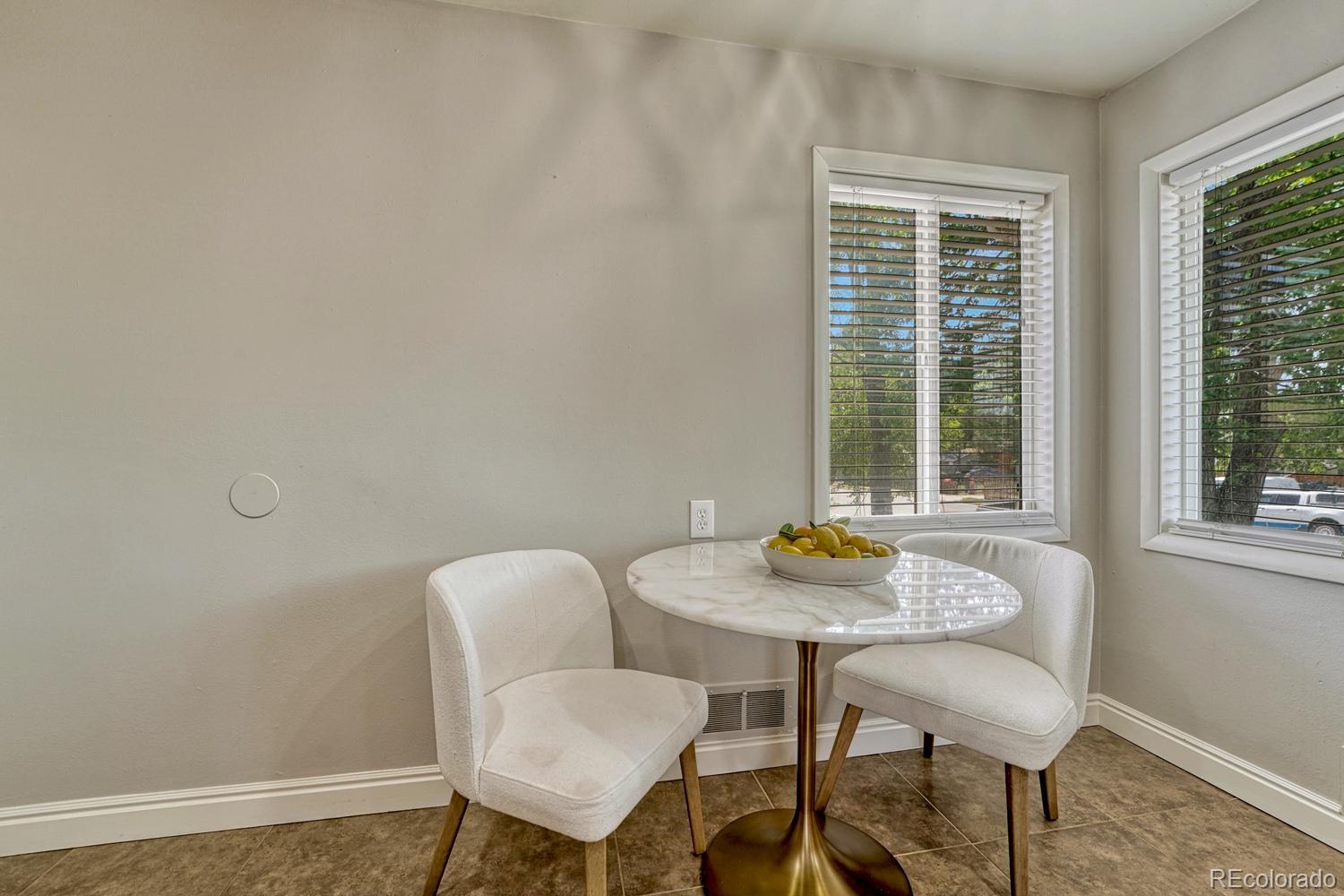 4252 S Logan Street Englewood CO 80113