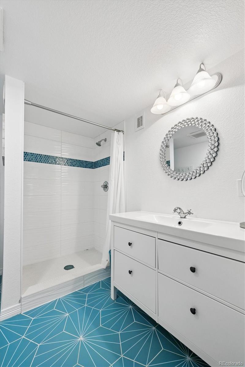 9073 Hunters Way Highlands Ranch CO 80129