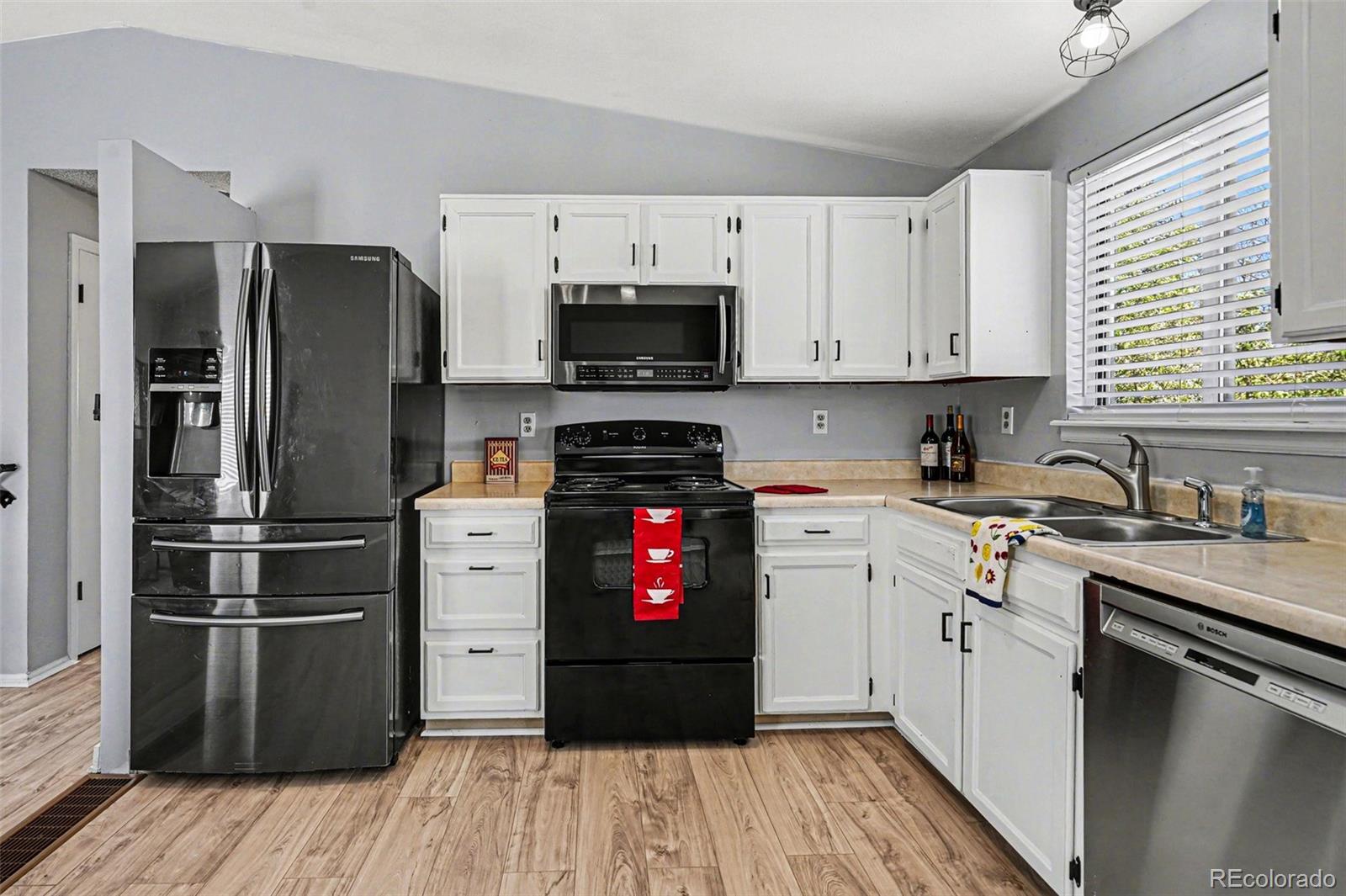 4244 S Bahama Street Aurora CO 80013