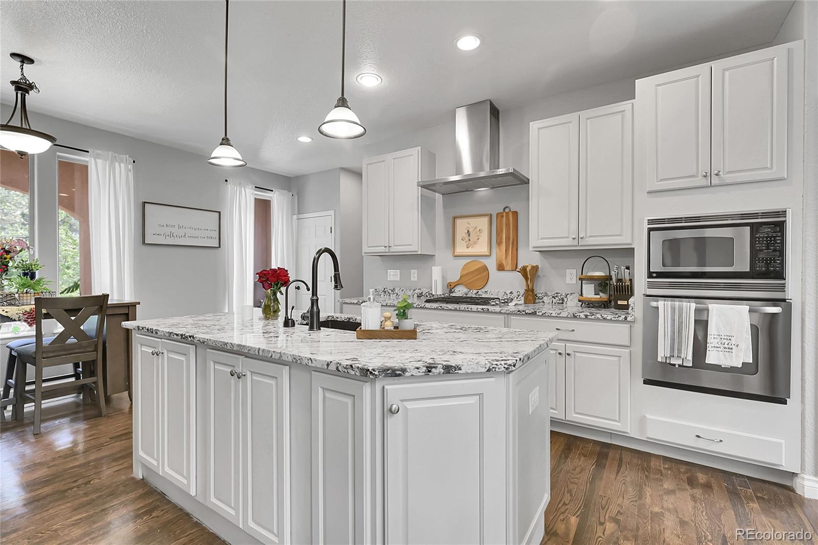 171 Columbine Street Larkspur CO 80118