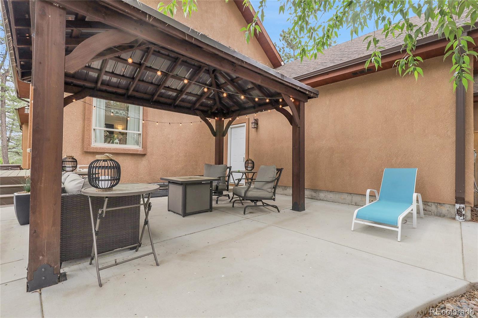 171 Columbine Street Larkspur CO 80118