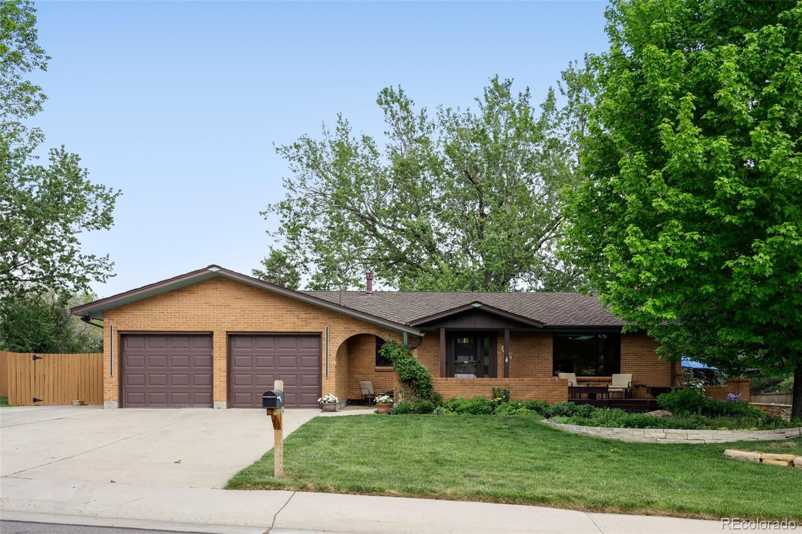 Lakewood CO, 2578 S Dover Way