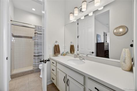 27560 E Lakeview Drive Aurora CO 80016