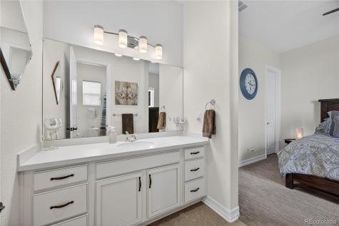 27560 E Lakeview Drive Aurora CO 80016