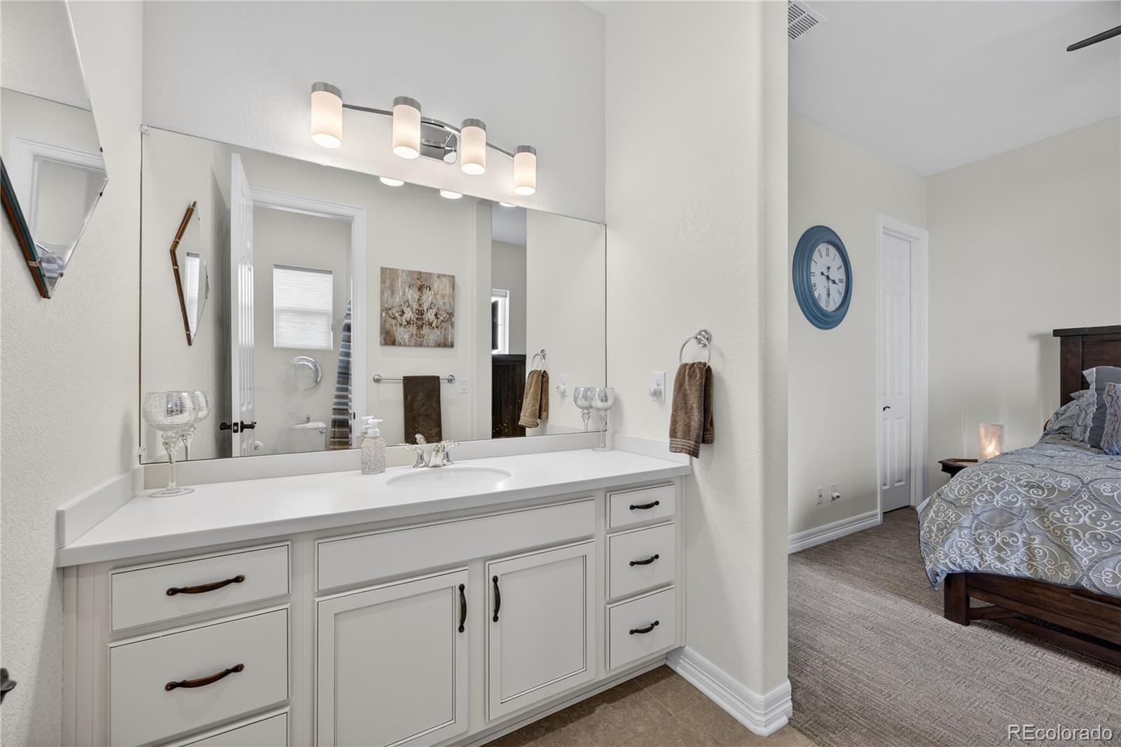 27560 E Lakeview Drive Aurora CO 80016