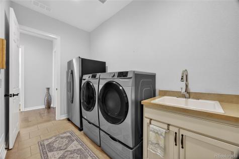 27560 E Lakeview Drive Aurora CO 80016