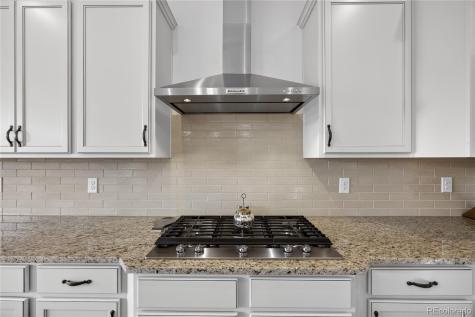 27560 E Lakeview Drive Aurora CO 80016
