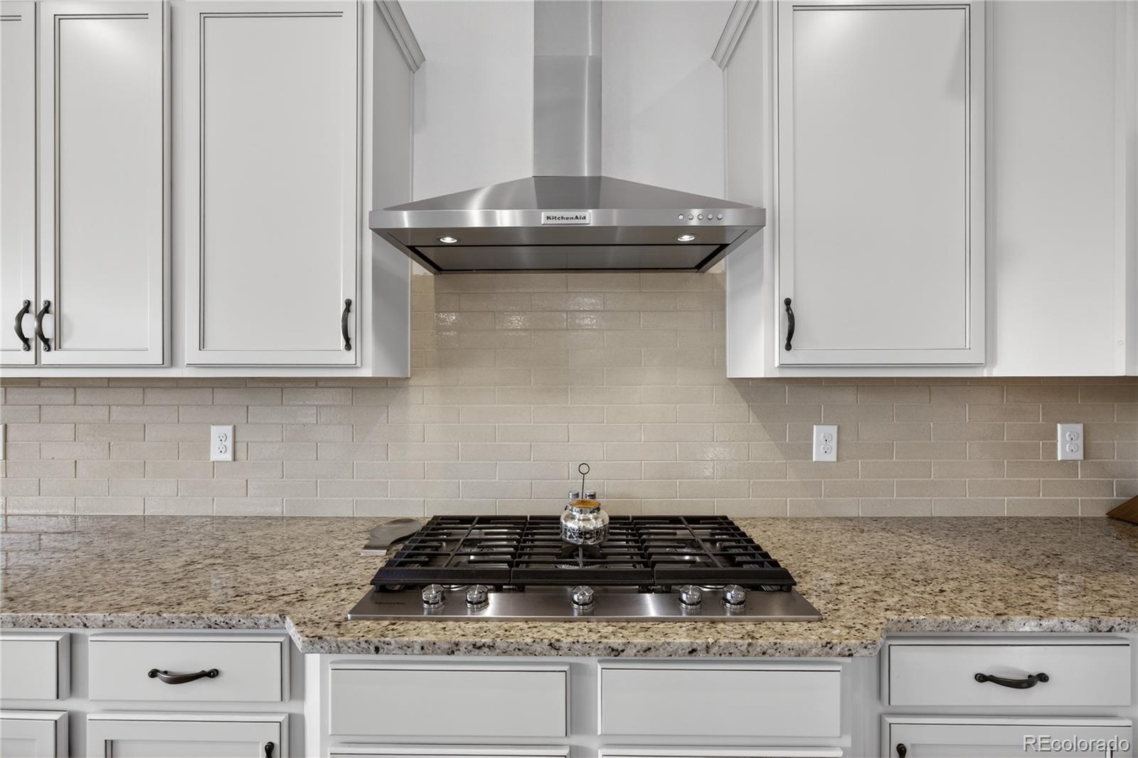27560 E Lakeview Drive Aurora CO 80016