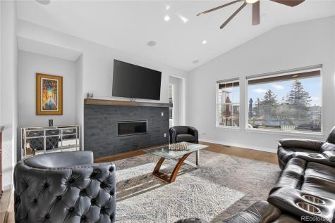 27560 E Lakeview Drive Aurora CO 80016