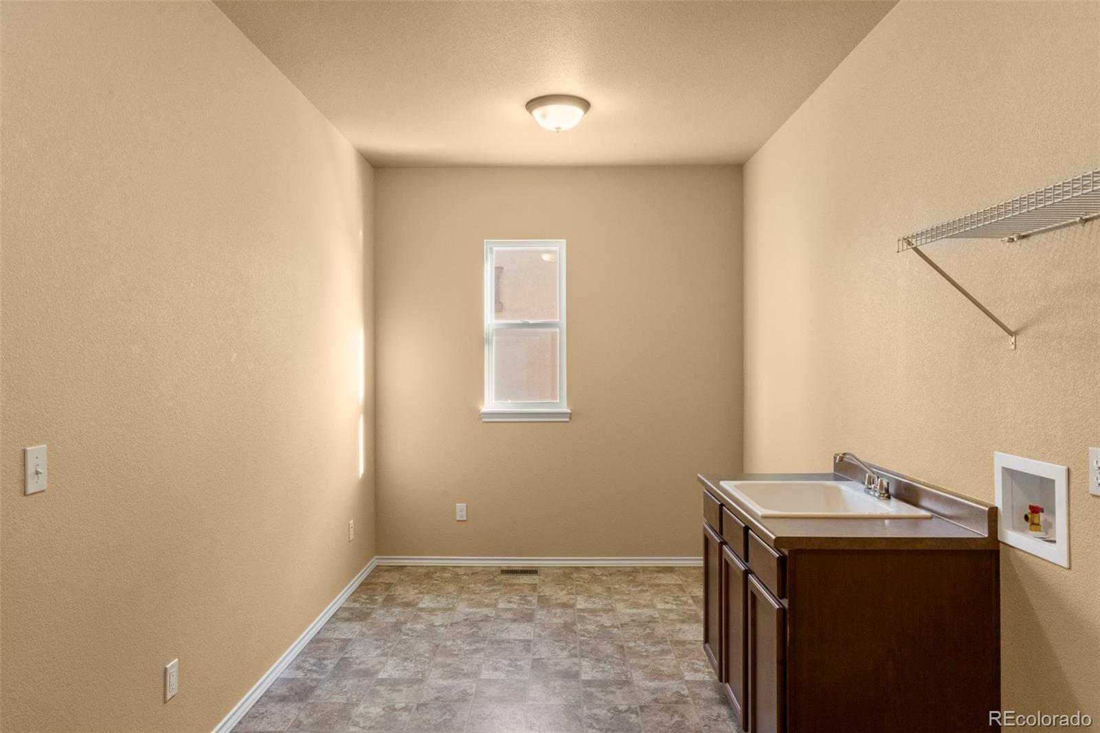 1475 Symphony Heights Monument CO 80132