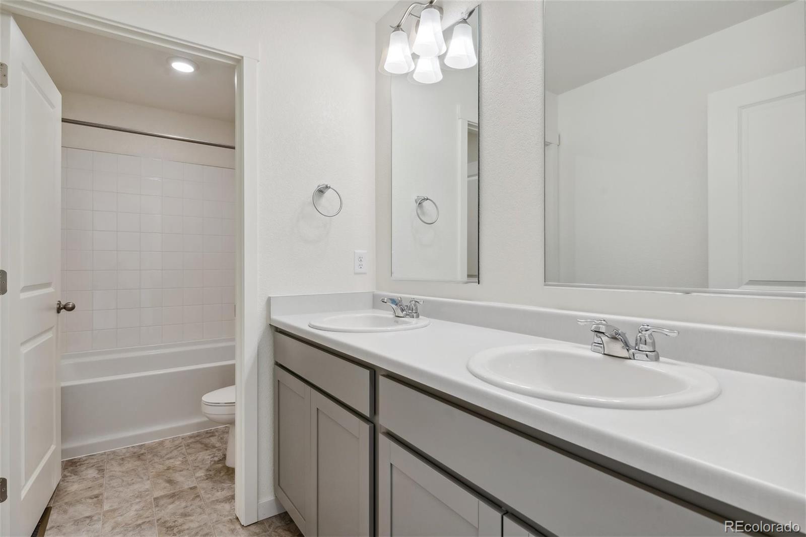 43089 Ganton Club Street Elizabeth CO 80107