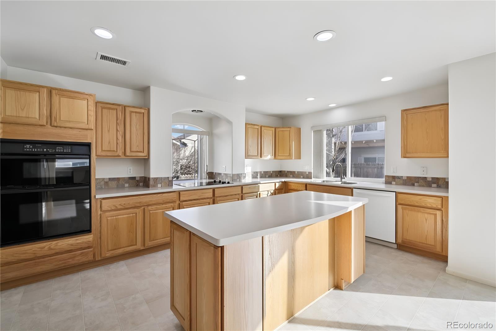 11858 Idalia Street Commerce City CO 80022