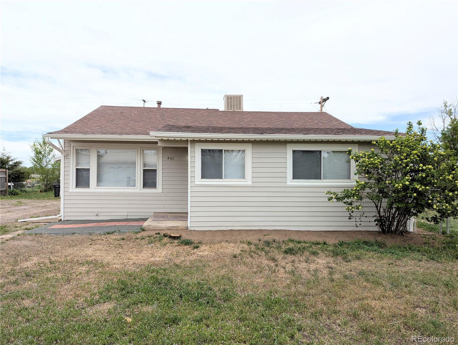 437 S Fetzer Street Byers CO 80103