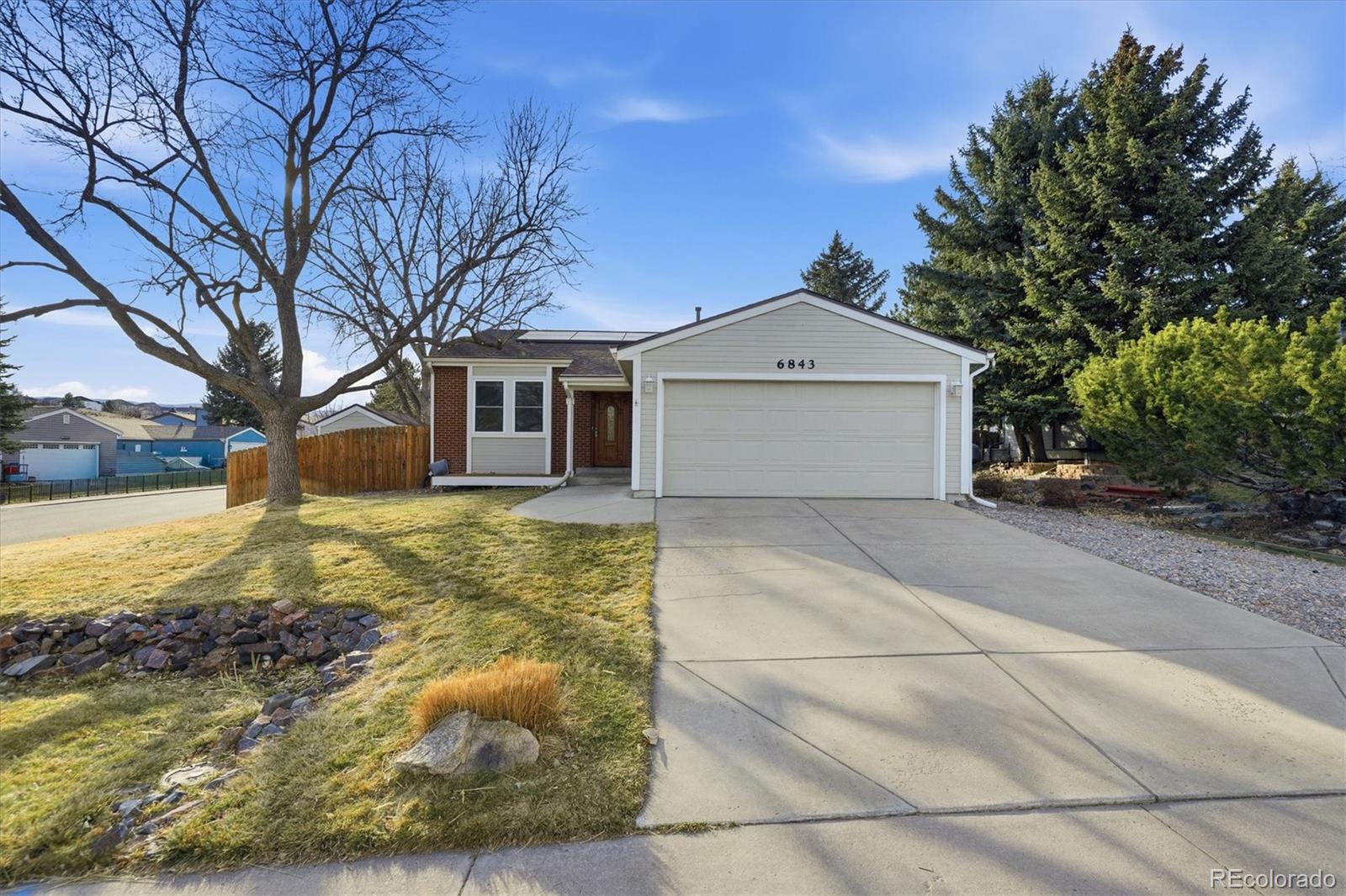 6843 S Everett Street Littleton CO 80128