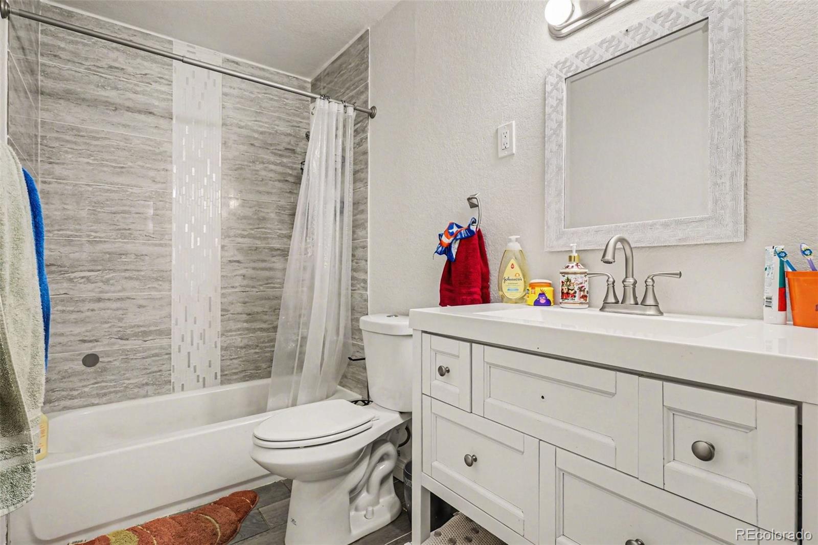 873 Troy Street Aurora CO 80011