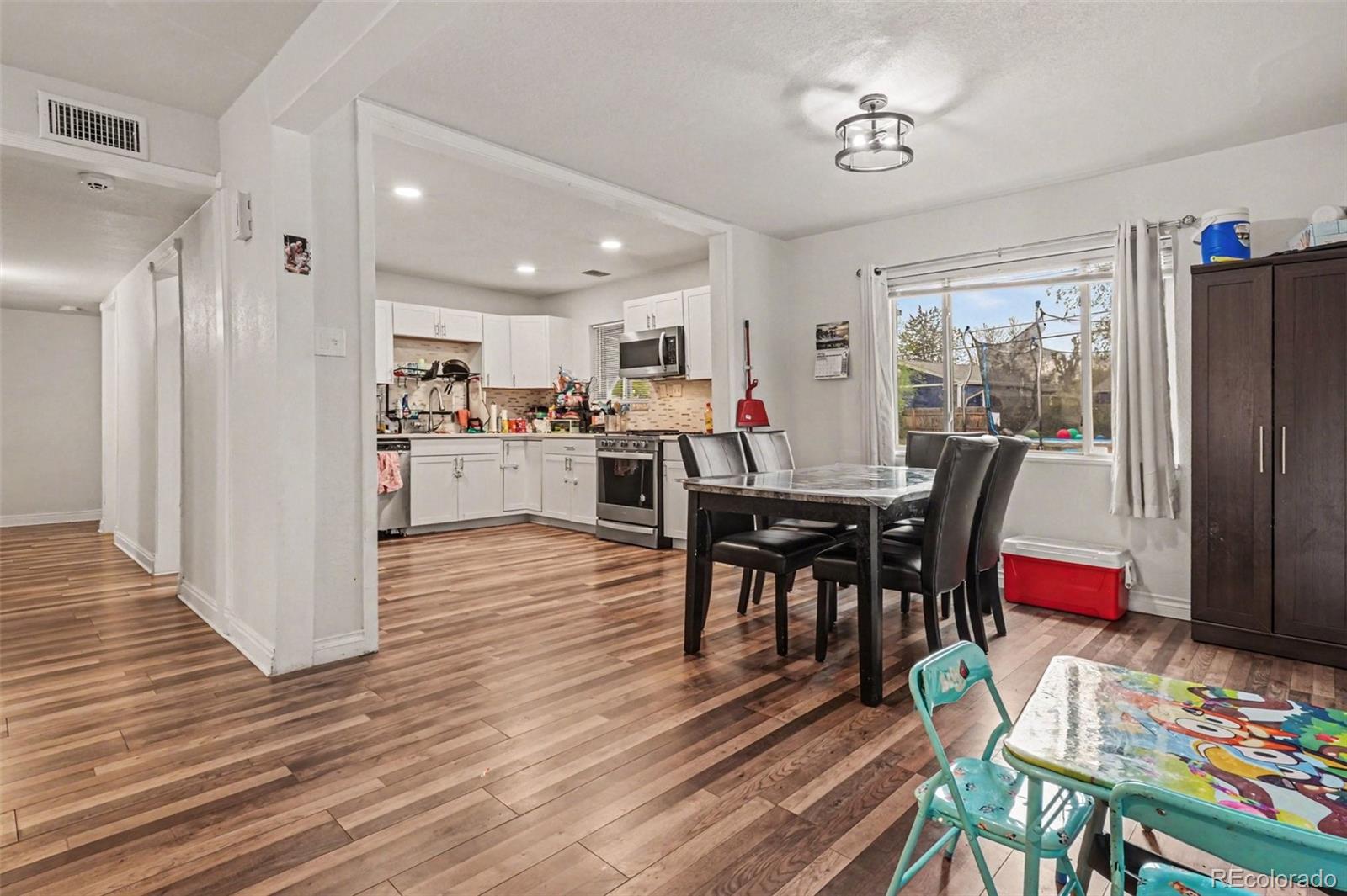 873 Troy Street Aurora CO 80011