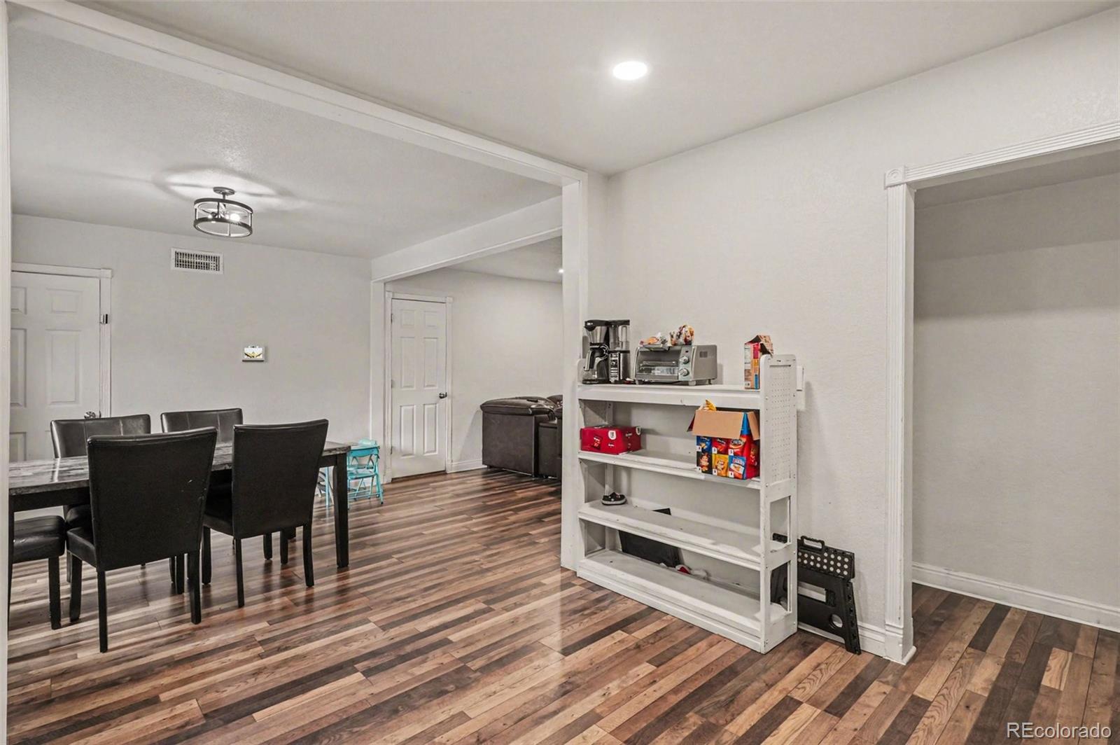 873 Troy Street Aurora CO 80011