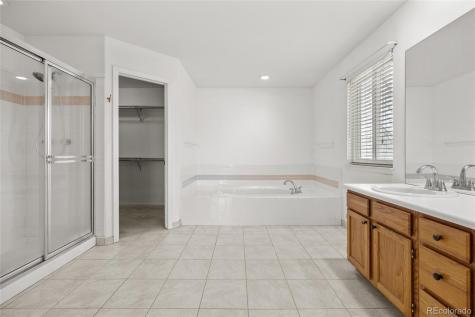 19418 E Crestridge Circle Centennial CO 80015