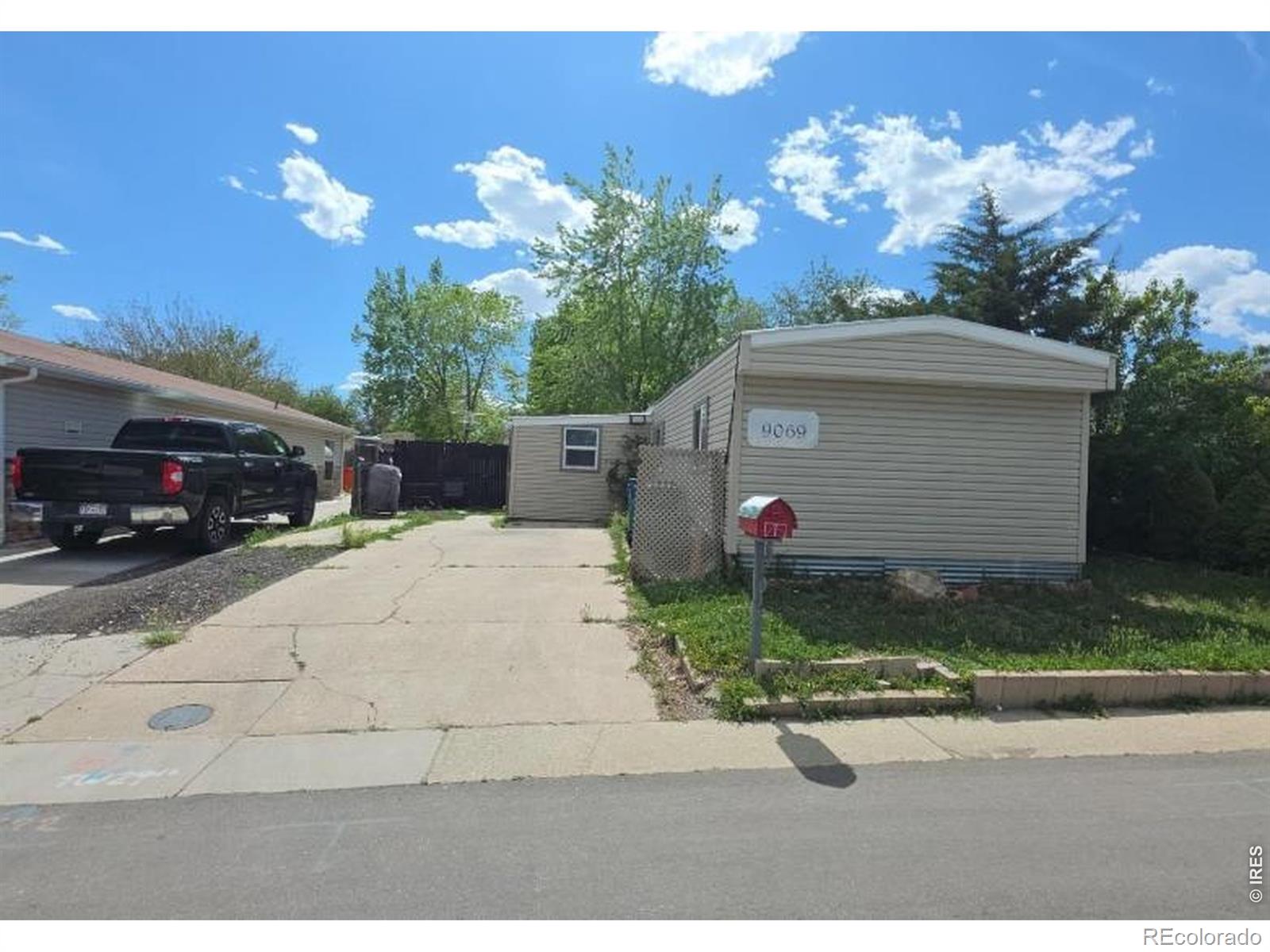 9069 Mandel Street Denver CO 80260